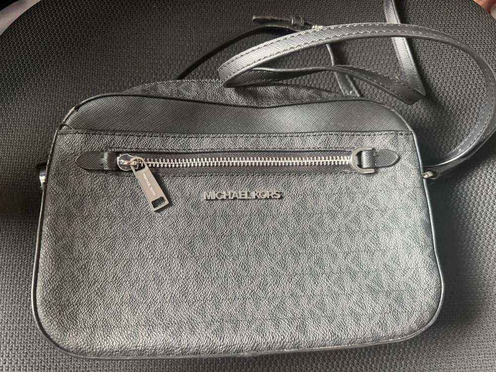 Michael Kors Jet Set Large Logo Crossbody Bag Black Saffiano